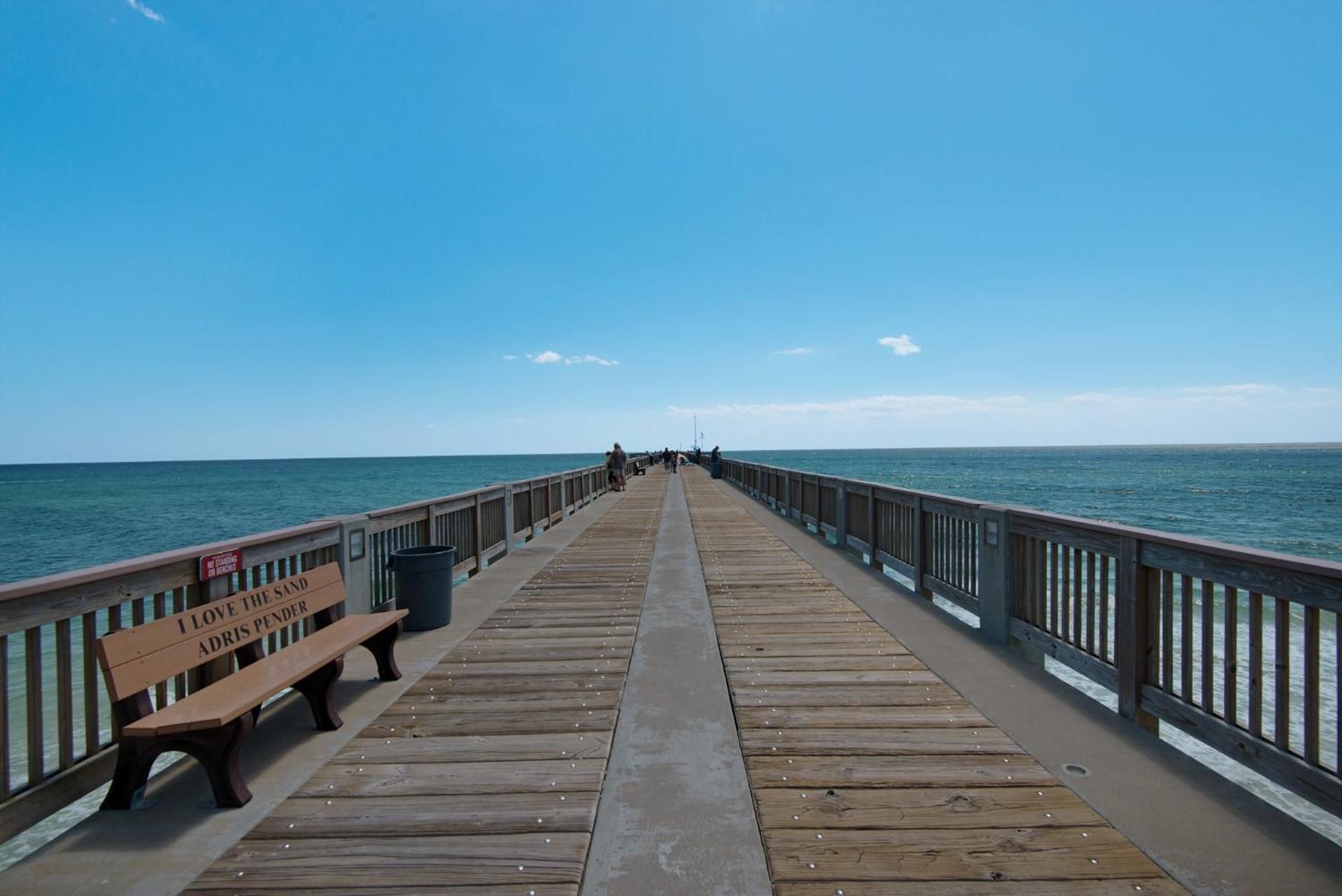 Gulf Front Master Bedroom! 2 Pools & Hot Tubs! Sleeps 8! Panama City Beach Exterior photo